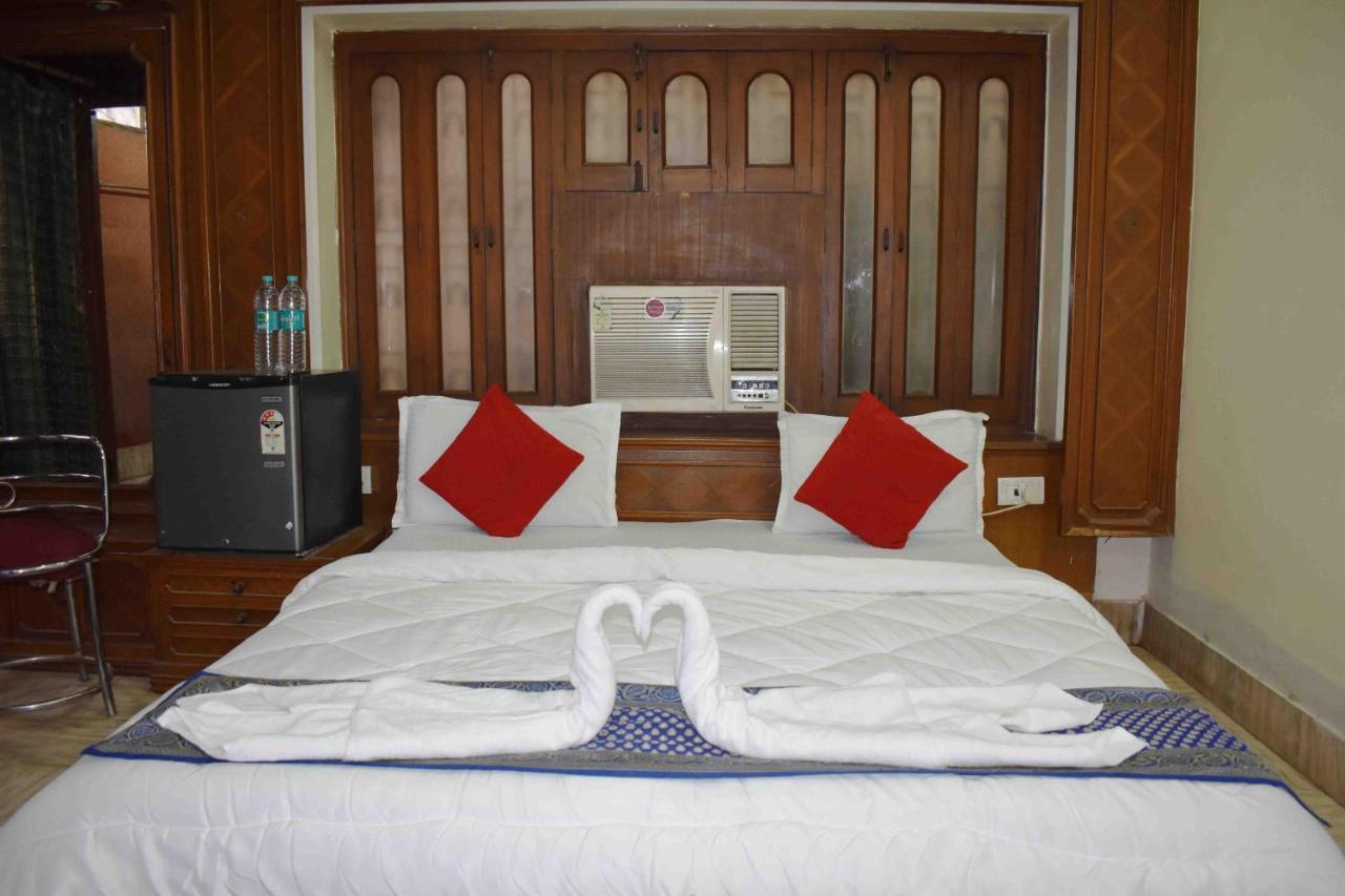 Hotel Mrk Varanasi Exterior photo